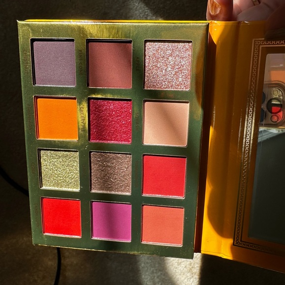 Ace Beaute Falling for You Eyeshadow Palette - Autumn Hues - Picture 5 of 5